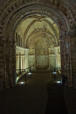 Altar apse in Cormac's Chapel