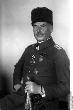 Otto Liman von Sanders commanded the Turkish troops at Gallipoli.  He was originally assigned to train the Turks in modern warfare - and proved very good at it!