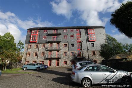 Now converted into apartments, Allin's Mill or Midleton Mill may stand on the site of the old monastic mill. it was established to supply grain to Cork and England in the 1820s in the wake of the Corn Laws.